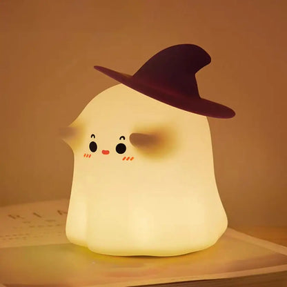 Spook up your space with our Halloween Pumpkin Night Light! 🎃✨
